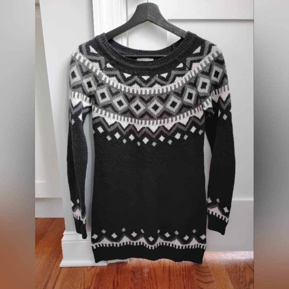 Women's Patterned Sweater